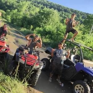 Meet your Posher, Sebastian